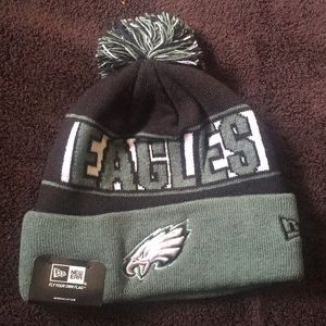 NWT New Era Beanie
